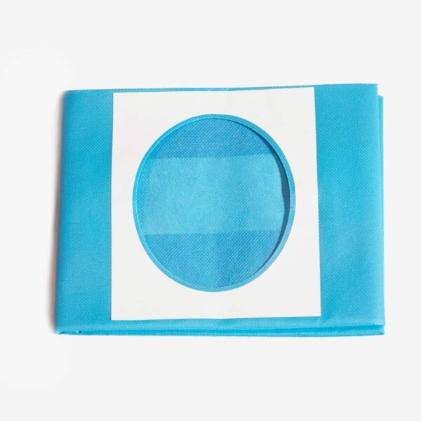 SD018 - ½ Patient Drape (70 x 100cm) with Adhesive Oval Fenestration (10 x 12cm)